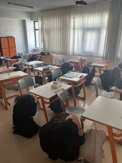 Evrensel Kolej